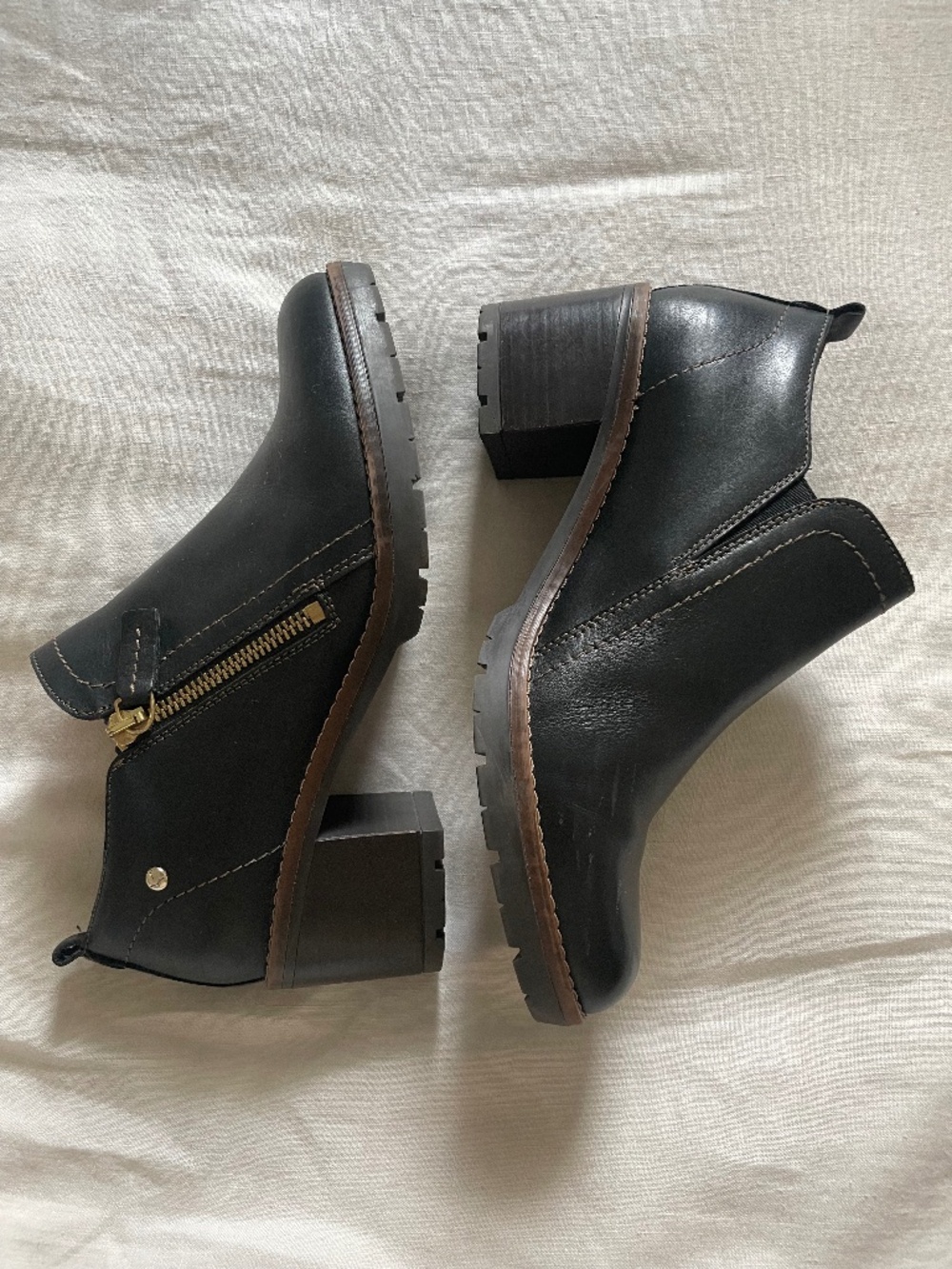 Pikolinos Llanes calfskin leather heeled ankle boots with zipper